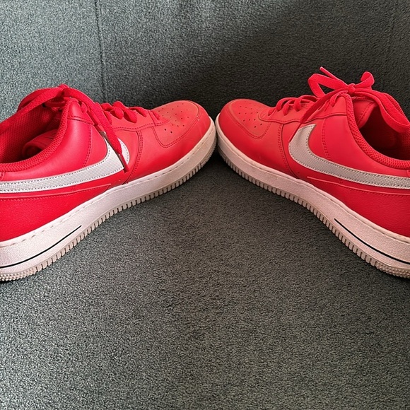 Nike Air Force 1 Low University Red Light Smoke Gray Men’s Size 13 - Picture 5 of 12